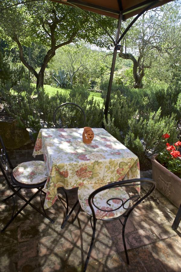 Fonte Magia Bed & Breakfast Castel de' Fiori Exterior foto